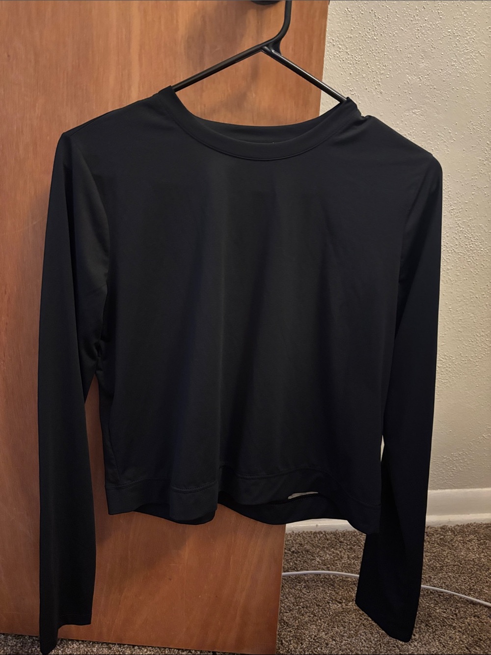 Nike Black Long-Sleeve Crewneck Top - Women's